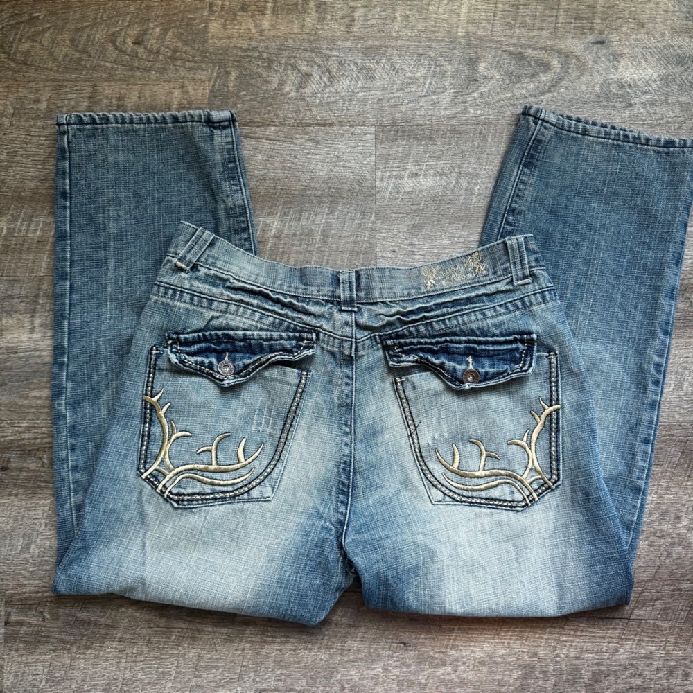 FUSAI Jeans Embroidered Flap Pocket 36 Relaxed Blue Medium Wash Y2K Grunge